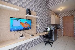 Cozy Living and Minimalist Studio Dave By Travelio Apartment in Jakarta