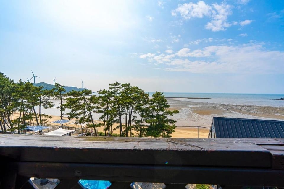 Yeongheungdo Haesong Pension Bed and Breakfast in Gyeonggi-do