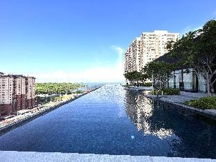 Georgetown Skypool Urban 3BR Family & Baby|SeaView Apartment in George Town