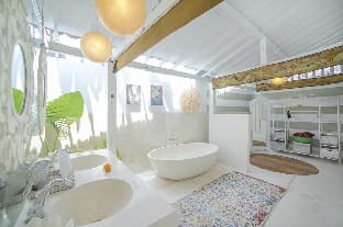 Villa Kalis, 10 BR group Villa Villa in Kuta