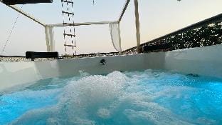 Euphoriaa | 4BHK Jacuzzi PvtPool Projector Lift Villa in Lonavla