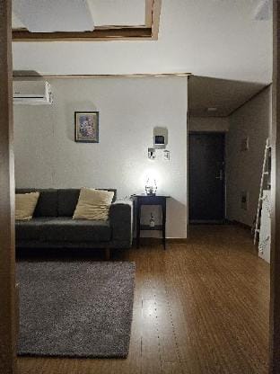 Urban space seolleung#선정릉 도보3분 역세권#선릉역 인접#투룸+큰 거실 Villa in Seoul