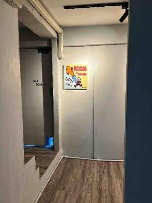 BTS in 10 sec walking @Brand New Hostel Dada97-503 Apartment in Bangkok