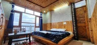 HiLL Mount View Dalhousie Vacation rental in Himachal Pradesh
