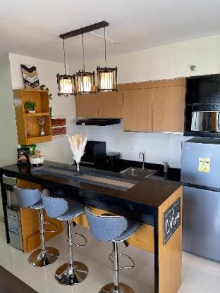 Condo 3-Bedroom w/ Pool Access Center of Davao Apartment in Davao City