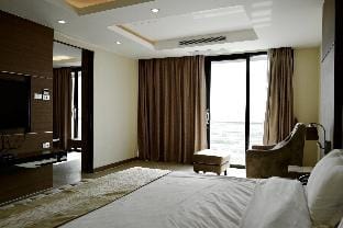 Hidden Penthouse BKK near iconsiam Apartment in Bangkok