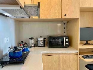 Work & Chill Compact Studio (w/ external monitor) Apartment in Lapu-Lapu City