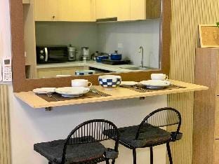 Work & Chill Compact Studio (w/ external monitor) Apartment in Lapu-Lapu City