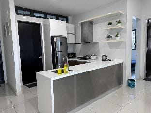 Sky88 3BR w Pool Table KSL/CIQ/Midvalley/JBCC Vacation rental in Johor Bahru