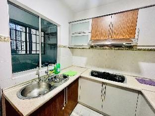8 pax Opposite Bukit Jalil Stadium / Axiata Arena Apartment in Federal Territory of Kuala Lumpur