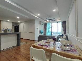 Viva5@onehomestay/ 2 Bedrooms Apartment in Kuching