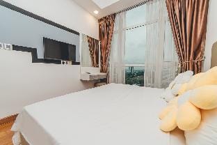 Paragon Residence 2BR4pax Sleek Stay CIQ Midvalley Vacation rental in Johor Bahru