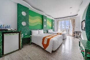 Wei Yuan Hotel Bed and Breakfast in Hengchun Township