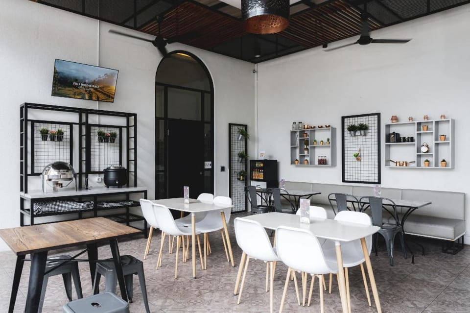 Tibera Morie Huize Hotel in Bandung