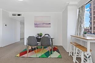 KozyGuru | Haymarket 1Bed Apt Vacation rental in Surry Hills