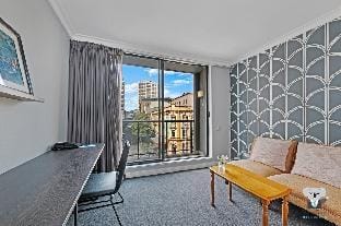 KozyGuru | Sydney CBD | Best Location 2 Bed Studio Vacation rental in Surry Hills