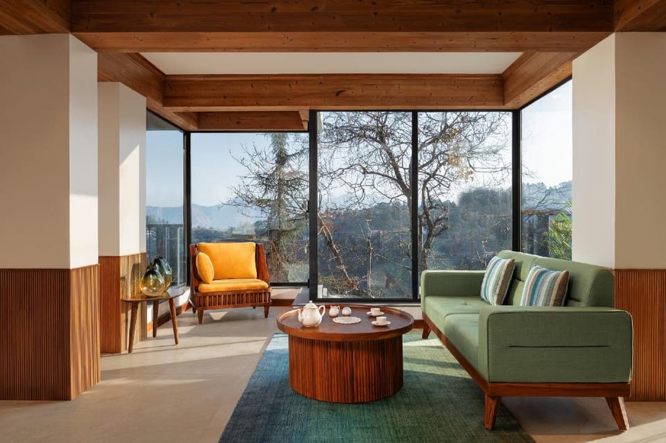 jüSTa Hollow Oak, Mussoorie Hotel in Uttarakhand