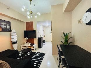 Elise Staycation Makati Apartment in Makati
