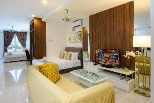 Deluxe Studio/Gurney/Mansion One Apartment in George Town