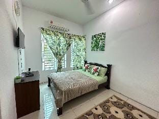Aswadhuda Homestay Seri Iskandar Vacation rental in Perak Tengah District