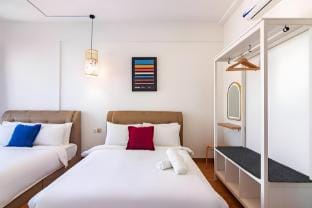 Sarcelle by ALV, 3BR Stylish Georgetown  Apartment in George Town