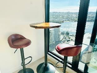 KozyGuru | Wentworth Point | 1 Bed Waterview Apt Vacation rental in Sydney
