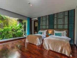 Elegant 3 BR Private Pool Villa #IR04 Villa in Bali