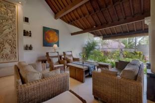 Comfy 4BR Private Pool Villa Near Saba Beach Villa in Blahbatuh