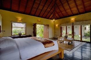 Luxury 6BR Private Pool & Garden Villa Villa in Sukawati