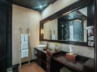 Comfortable 1 BR Private Pool Villa #IR06 Villa in Kuta