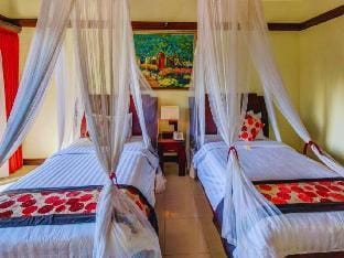 Comfortable 3 BR Private Pool Villa #IR08 Villa in Kuta