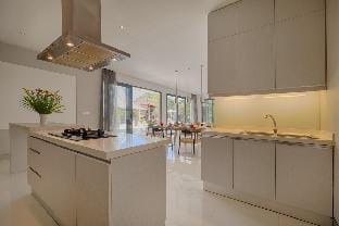 Perfect 3BR Private Pool Villa near Canggu Beach Villa in North Kuta