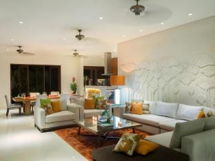 Amazing 3BR Private Pool Villa near Ubud Palace Villa in Ubud