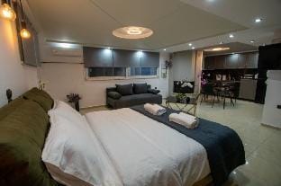 Black suite 1 Apartment in Chania