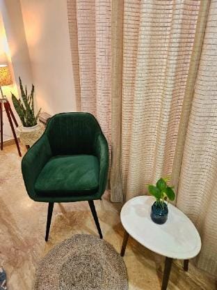 Affluent Comfortable Stay. Apartment in New Delhi