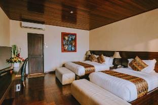 Cozy 1 BR Family Suite with River view #IR15 Apartment in Kuta