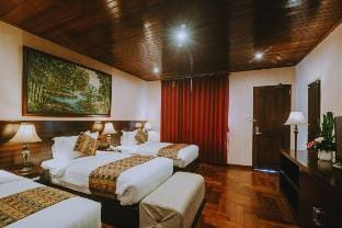 Cozy 1 BR Family Tripel with River view #IR16 Apartment in Kuta