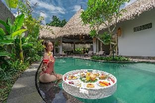Brand new Luxury 3BR villa Ethnic Ubud #4 Villa in Ubud