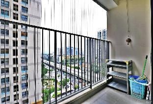 Căn hộ 2BR Vinhomes D'Capitale Apartment in Laos