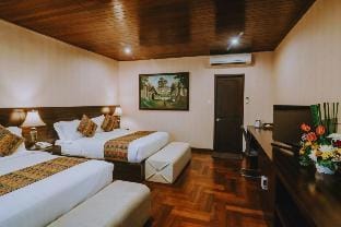 Cozy 1 BR Private Family Quadruple Room  #IR17 Apartment in Kuta