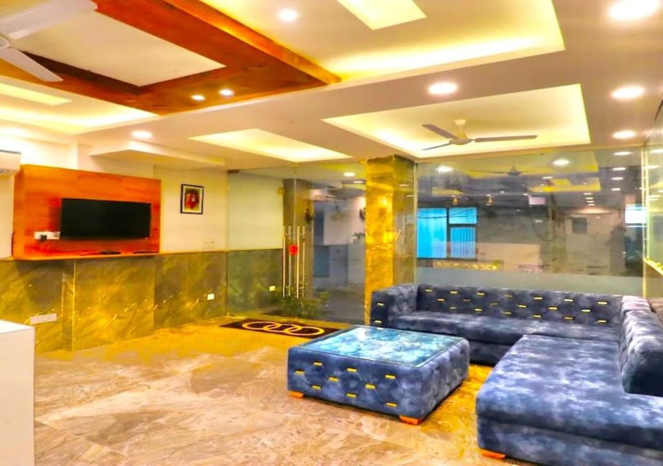 Hotel The Glory Near Delhi Airport Hotel in New Delhi