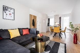 The Rose Garden Apartments 601A - Parking, 2BR Apartment in Budapest