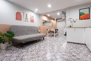 A1 Duplex large room wt kitchen Apartment in Bangkok