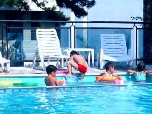 Serenity by the pool by Beahost Rentals Apartment in Bibione