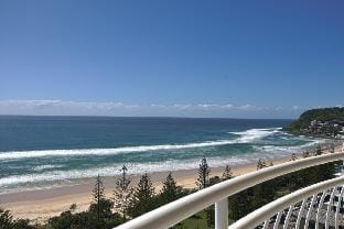 Burleigh Heads Ocean Views 16th Floor Apartment Apartment in Burleigh Heads