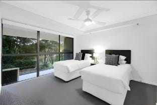 Four Bedroom Panoramic Ocean Views in Burleigh! Apartment in Burleigh Heads