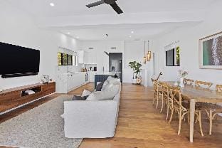 Ocean Sanctuary: Luxury Residence on Burleigh Hill Vacation rental in Burleigh Heads