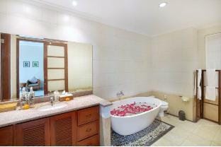 Gorgeous 3 BR With Private Pool #ZN16 Villa in North Kuta