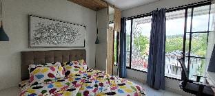 Raida Family Villa with private swimming pool Villa in Bandung