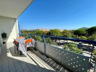 Luminous apartment with balcony and pool by Beahost Rentals Apartment in Veneto